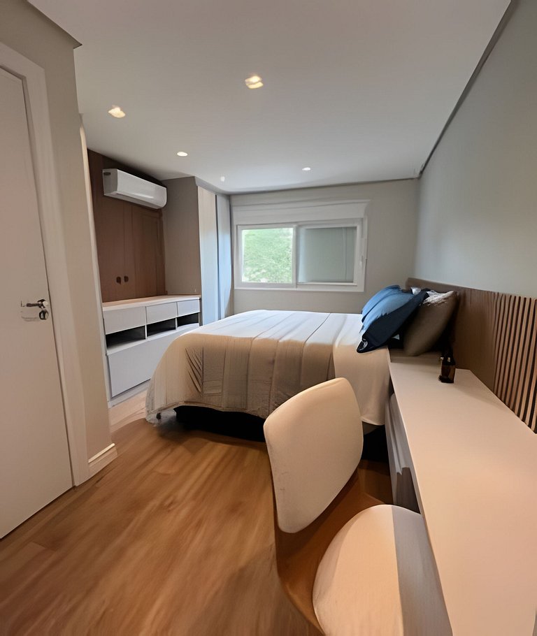 Ao lado da roda gigante, apt de alto padrao