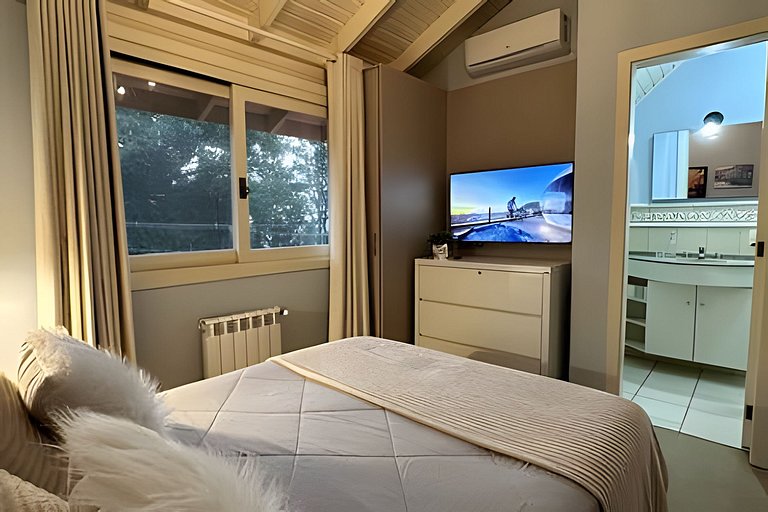 Aconchegante casa ao lado do Lago Negro