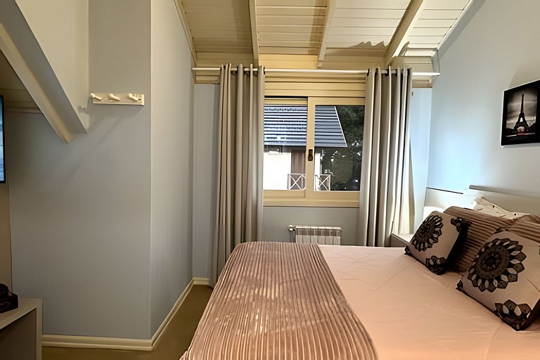 Aconchegante casa ao lado do Lago Negro