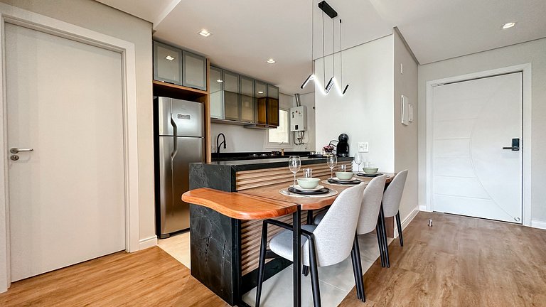 Ao lado da roda gigante, apt de alto padrao