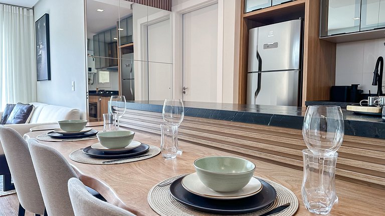 Ao lado da roda gigante, apt de alto padrao