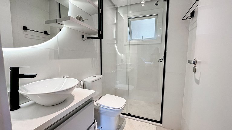 Ao lado da roda gigante, apt de alto padrao