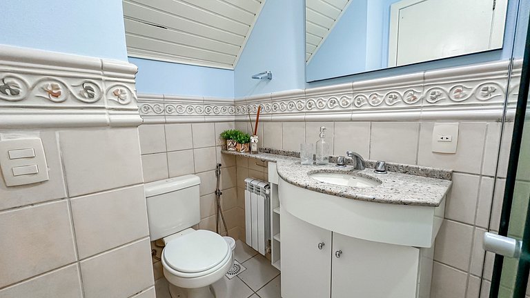 Aconchegante casa ao lado do Lago Negro