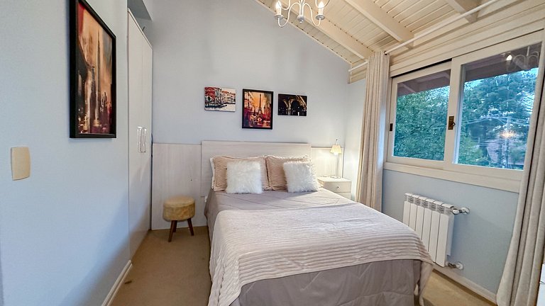 Aconchegante casa ao lado do Lago Negro