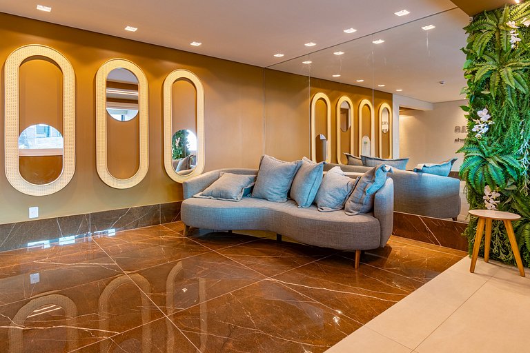 Borges , apto a poucos metros Rua Coberta