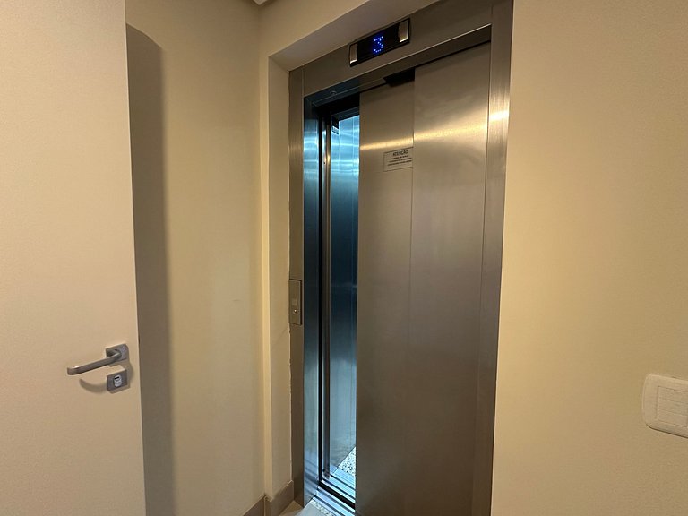 Apartamento a passos da Rua Coberta