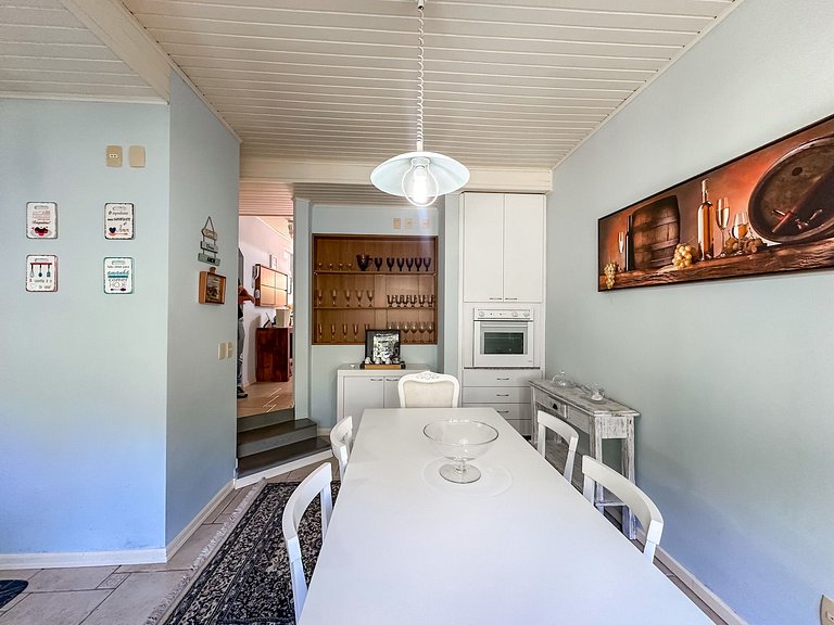 Aconchegante casa ao lado do Lago Negro