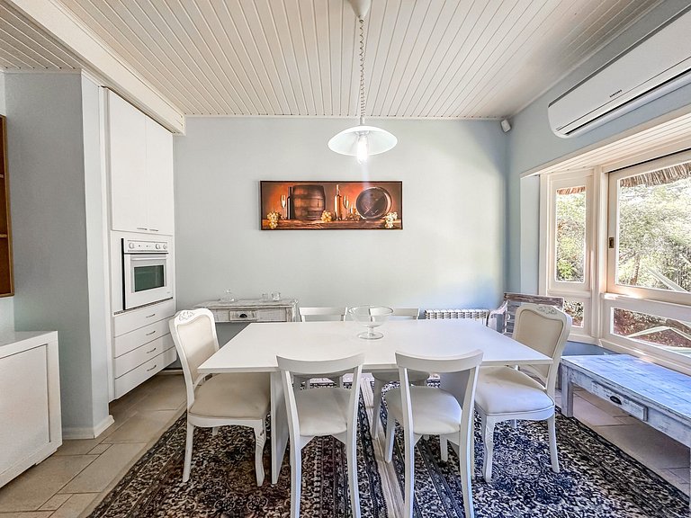 Aconchegante casa ao lado do Lago Negro