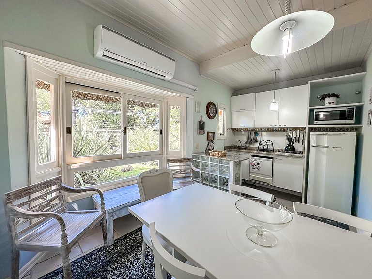 Aconchegante casa ao lado do Lago Negro