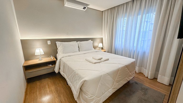 Apto a 150 metros da Rua Coberta