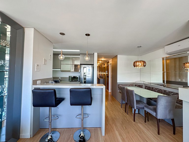 A 100 metros da Rua Coberta!