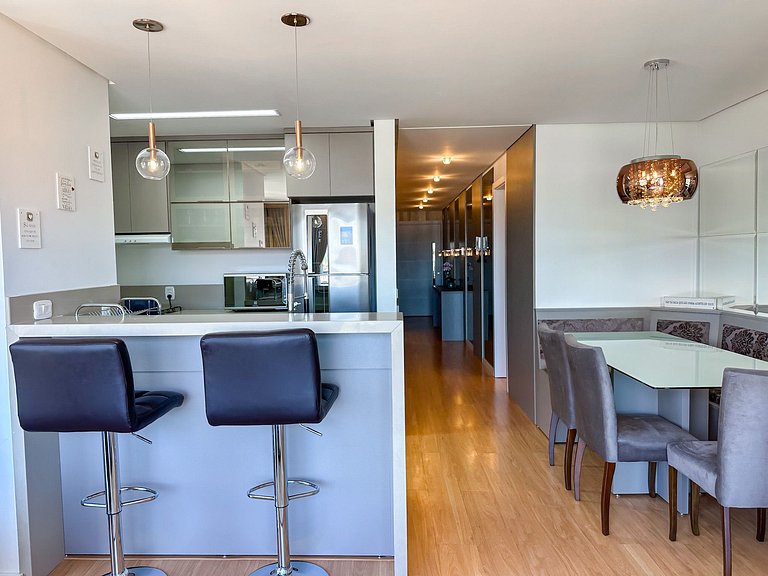 A 100 metros da Rua Coberta!