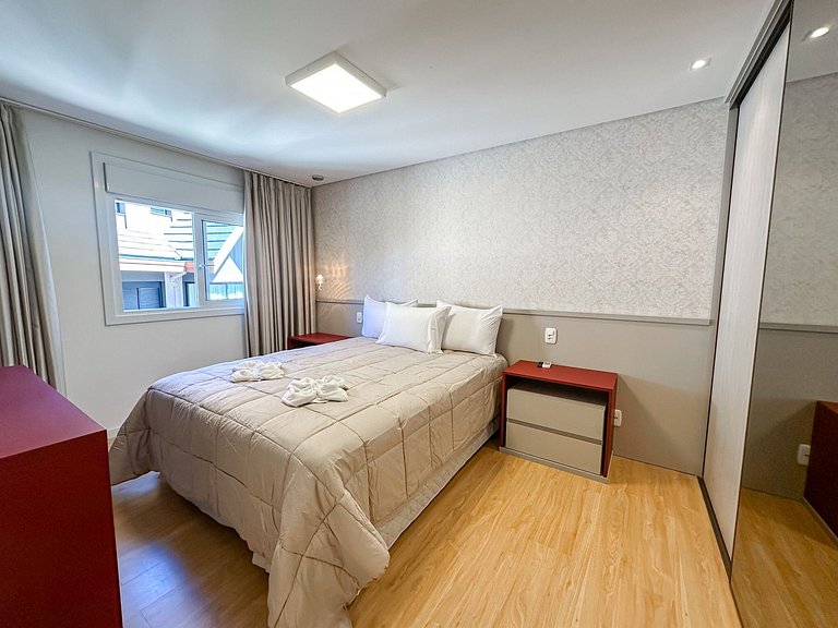 A 100 metros da Rua Coberta!