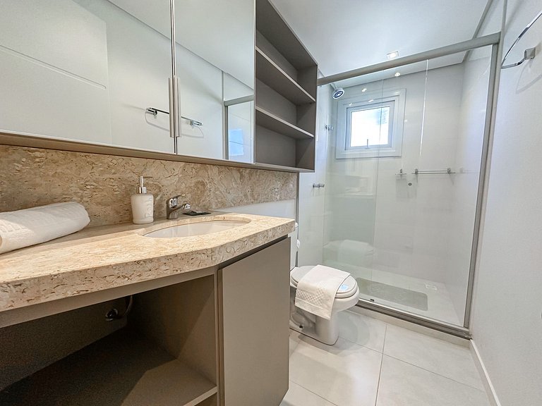 A 100 metros da Rua Coberta!