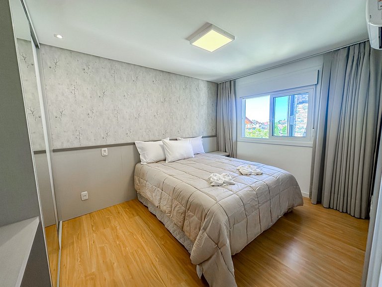 A 100 metros da Rua Coberta!