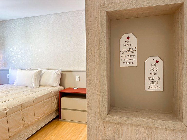 A 100 metros da Rua Coberta!