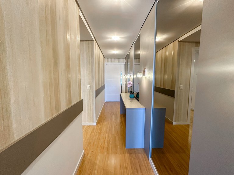 A 100 metros da Rua Coberta!