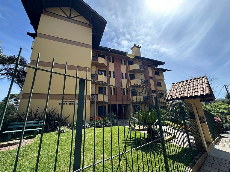 Apto Gramado: a passos da Rua Coberta, Garagem