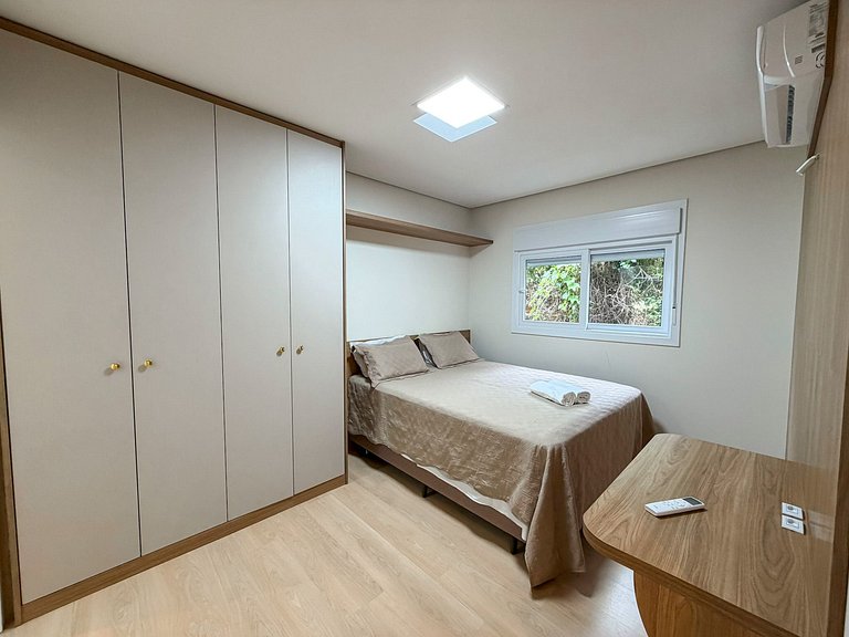 Excelente apto em Gramado, 1km do centro