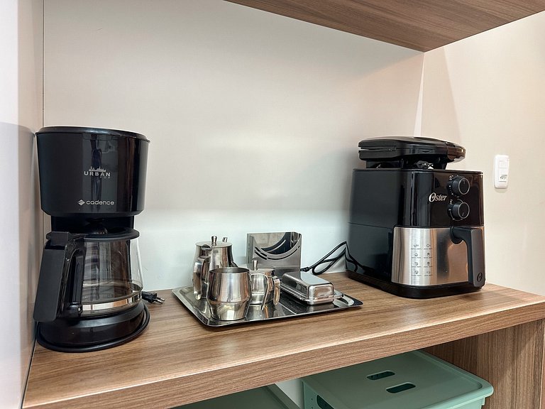 Apto a 150 metros da Rua Coberta