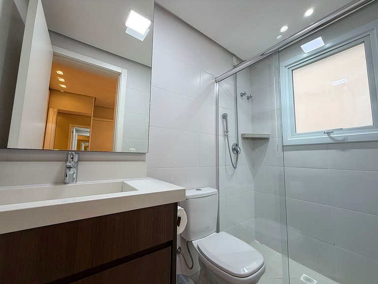 Apto a 150 metros da Rua Coberta