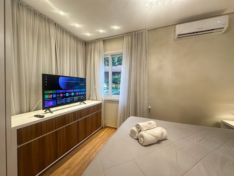 Apto a 150 metros da Rua Coberta