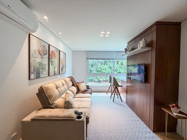 2 suítes • Acomoda 6 • Bavária • Conforto premium