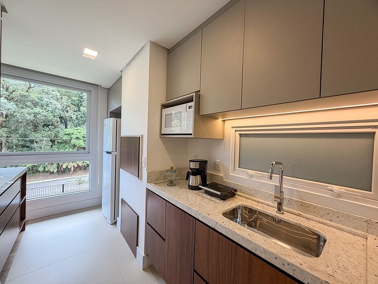 2 suítes • Acomoda 6 • Bavária • Conforto premium