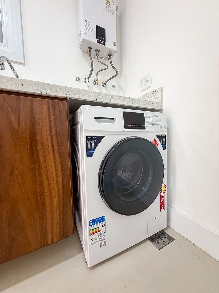 2 suítes • Acomoda 6 • Bavária • Conforto premium