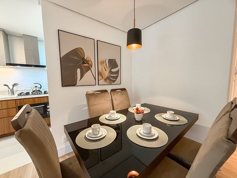 2 suítes • Acomoda 6 • Bavária • Conforto premium