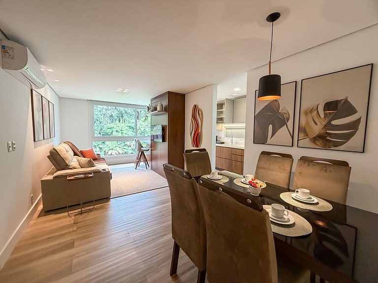 2 suítes • Acomoda 6 • Bavária • Conforto premium