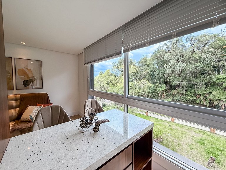 2 suítes • Acomoda 6 • Bavária • Conforto premium