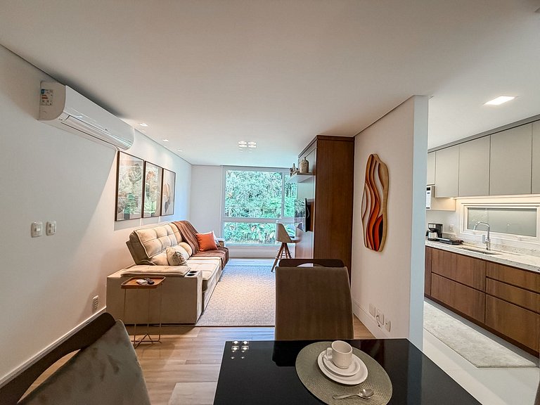 2 suítes • Acomoda 6 • Bavária • Conforto premium