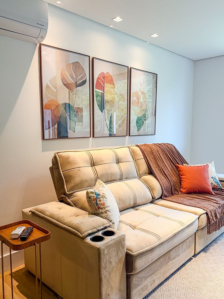 2 suítes • Acomoda 6 • Bavária • Conforto premium