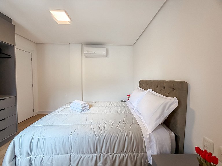 2 suítes • Acomoda 6 • Bavária • Conforto premium