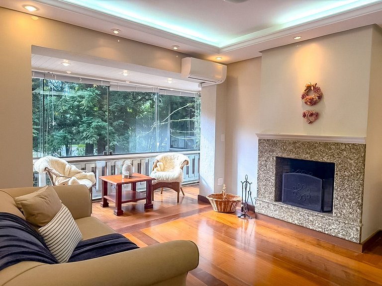 Apto a 500 metros da Borges de Medeiros