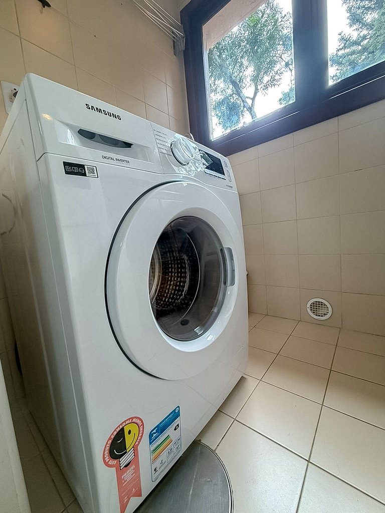 Apto a 500 metros da Borges de Medeiros