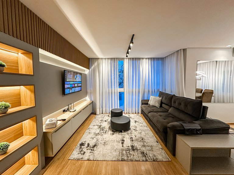 Apto a 150 metros da Rua Coberta