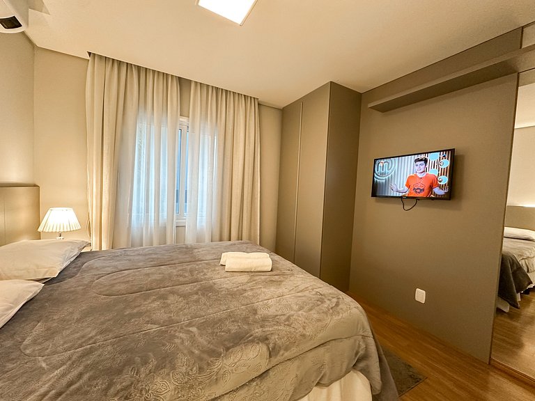 Apto a 150 metros da Rua Coberta