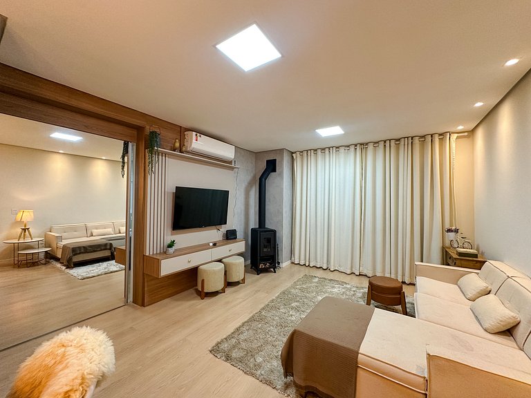 Excelente apto em Gramado, 1km do centro