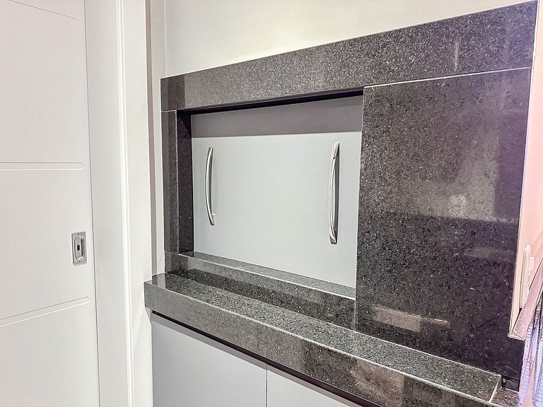 A 100 metros da Rua Coberta!