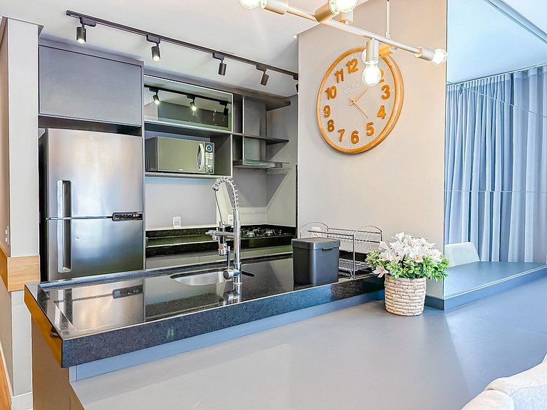 A 100 metros da Rua Coberta!