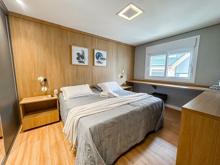 A 100 metros da Rua Coberta!