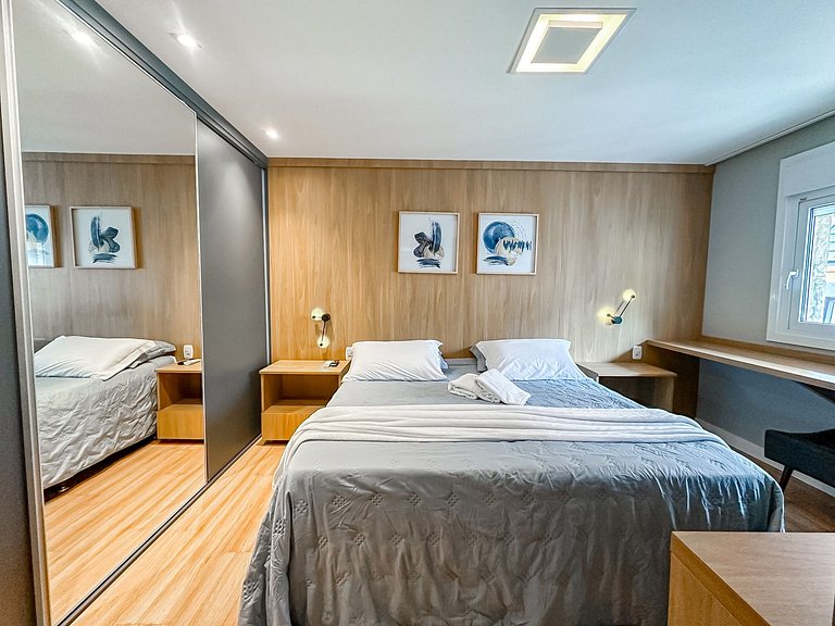 A 100 metros da Rua Coberta!