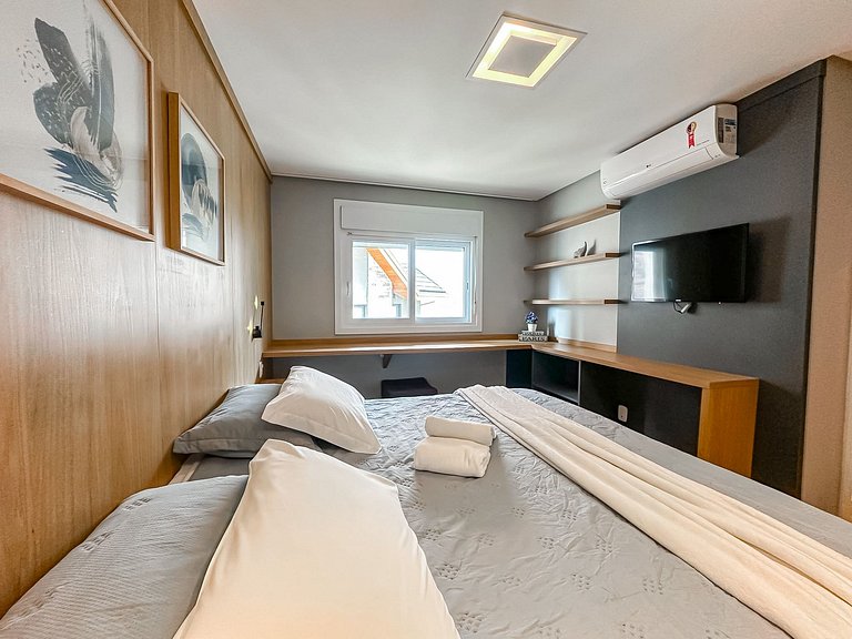 A 100 metros da Rua Coberta!