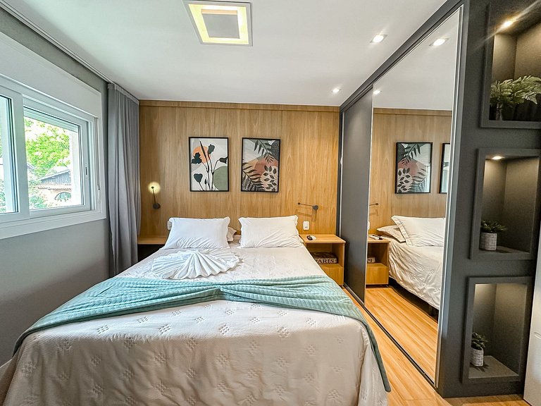 A 100 metros da Rua Coberta!