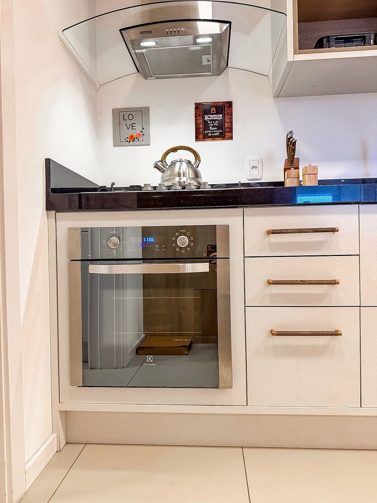 Apt com vista e próximo ao centro