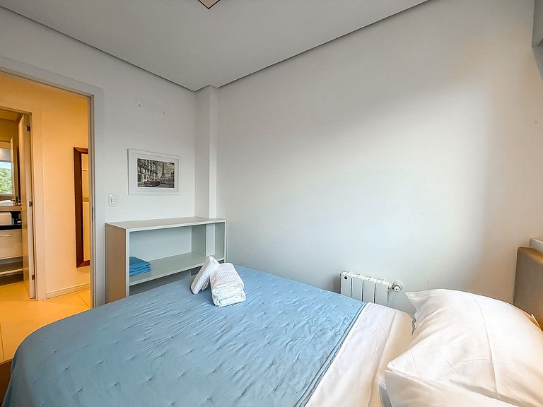 Apt com vista e próximo ao centro