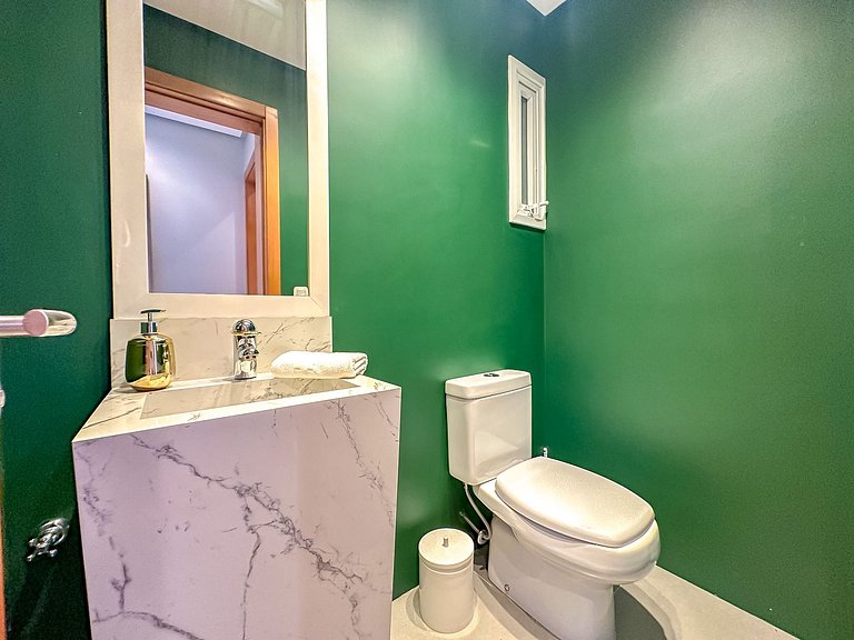 Apto confortável com piscina aquecida e jacuzzi