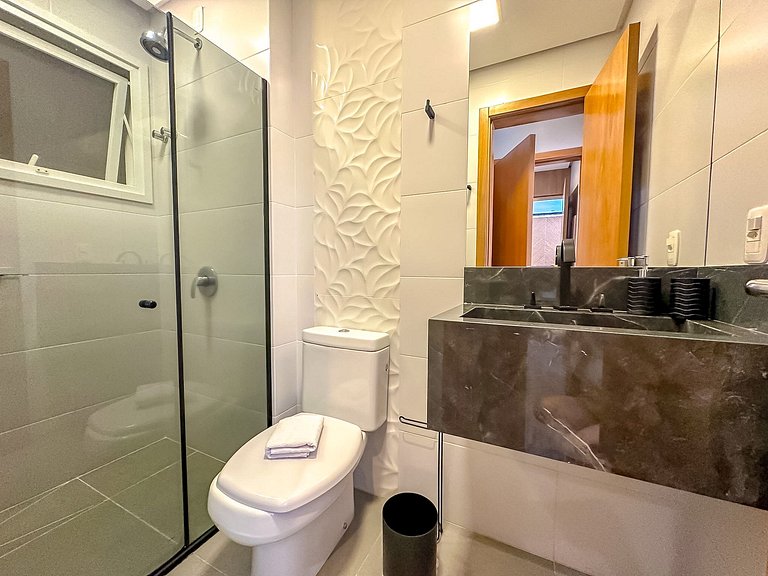 Apto confortável com piscina aquecida e jacuzzi